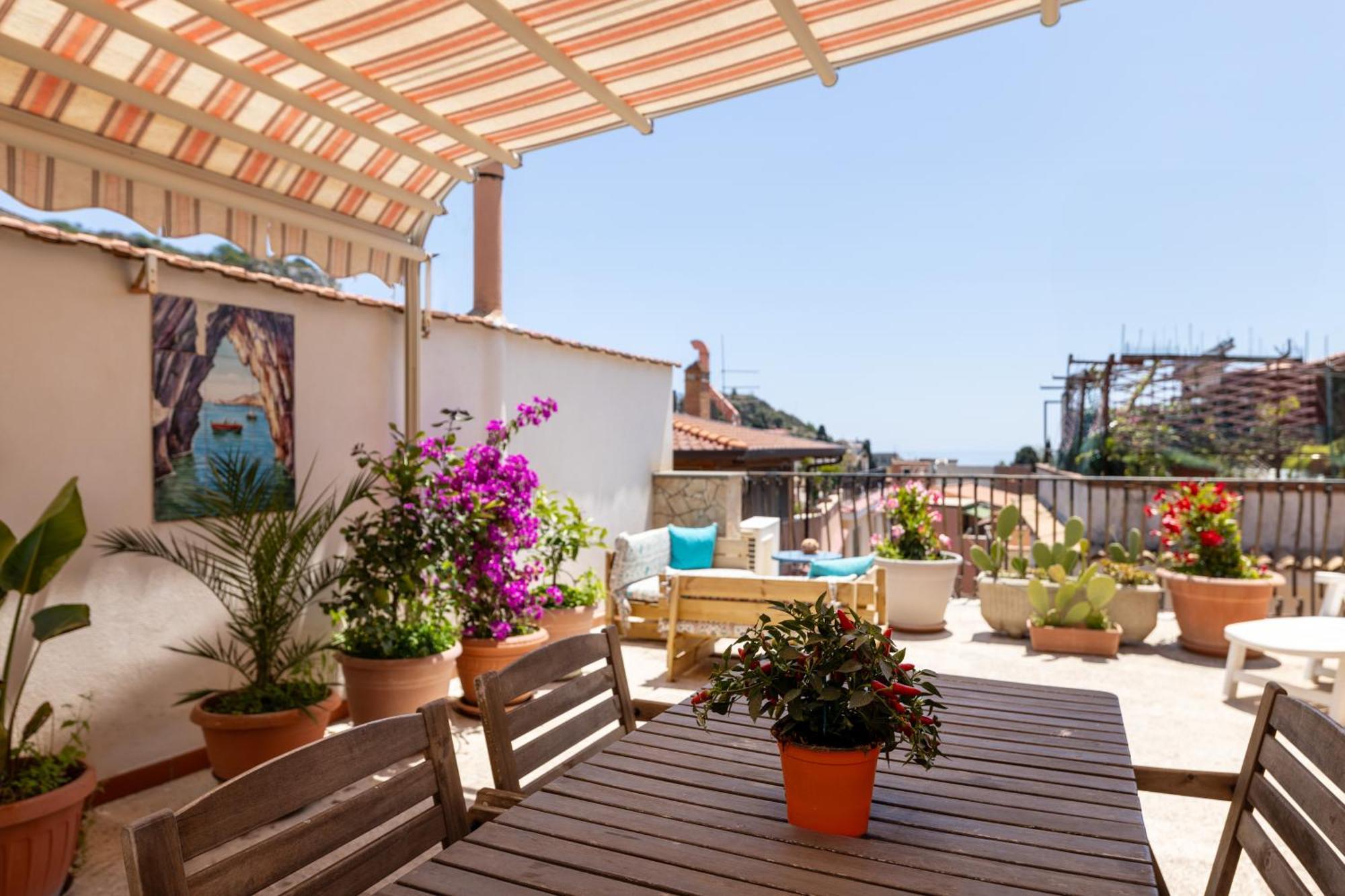 Medusa Exclusive Rooftop Taormina Apartment Ngoại thất bức ảnh